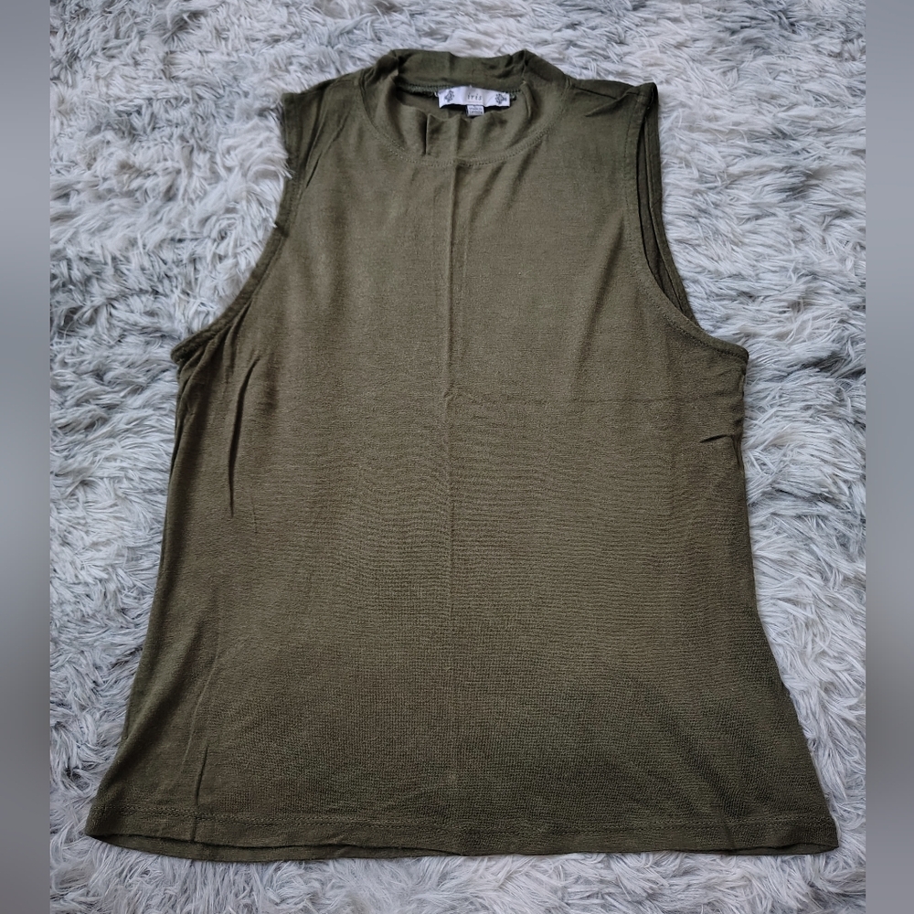 ☀️5/$25☀️ Iris Women's Large Sleeveless Mock Neck Green Top